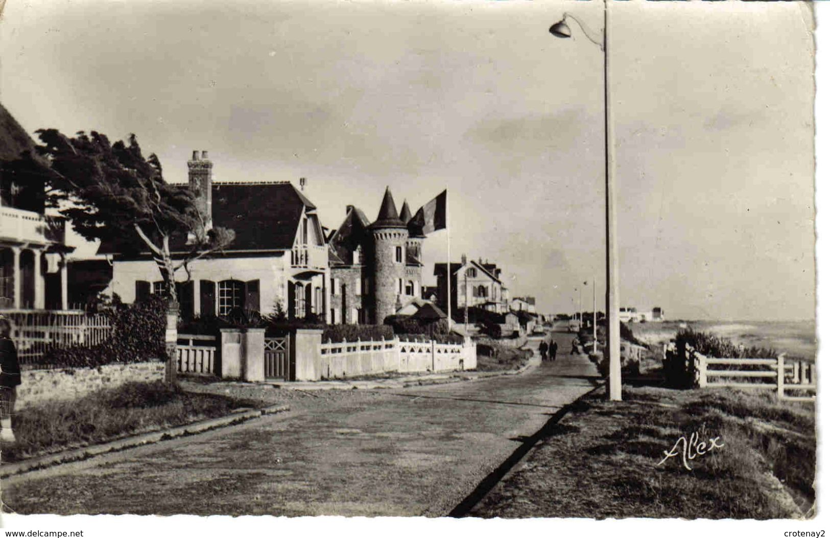 50 Barneville Sur Mer Le Boulevard Maritime En 1955 Collection Aubert Alex VOIR Timbre Vallée De La Seine 8F - Barneville