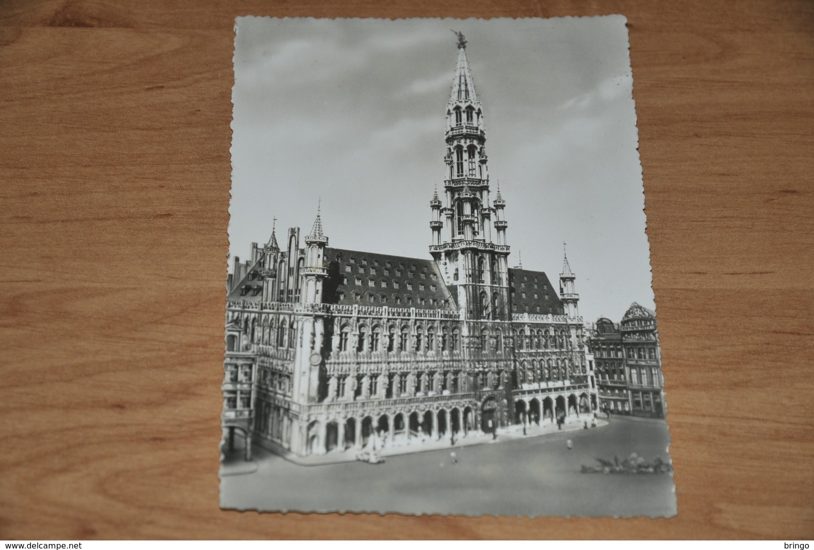 909- Bruxelles, Hotel De Ville - Cafés, Hotels, Restaurants