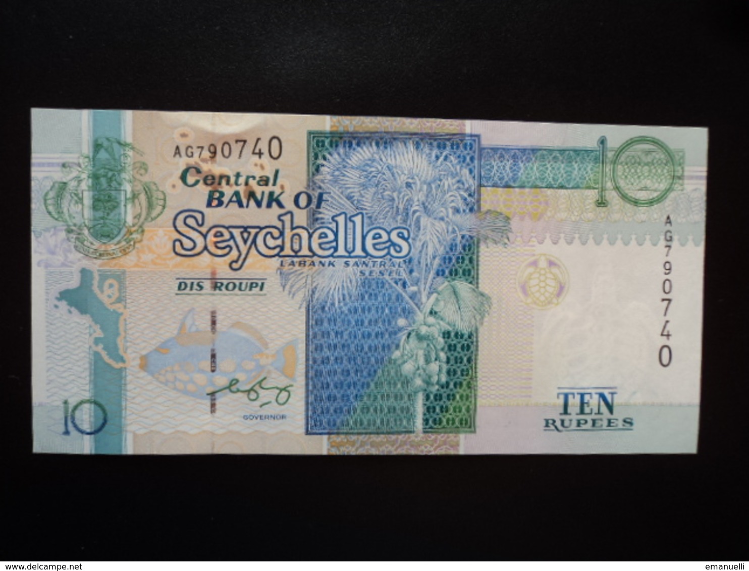 SEYCHELLES : 10 RUPEES  ND   P 36    Presque NEUF - Seychelles