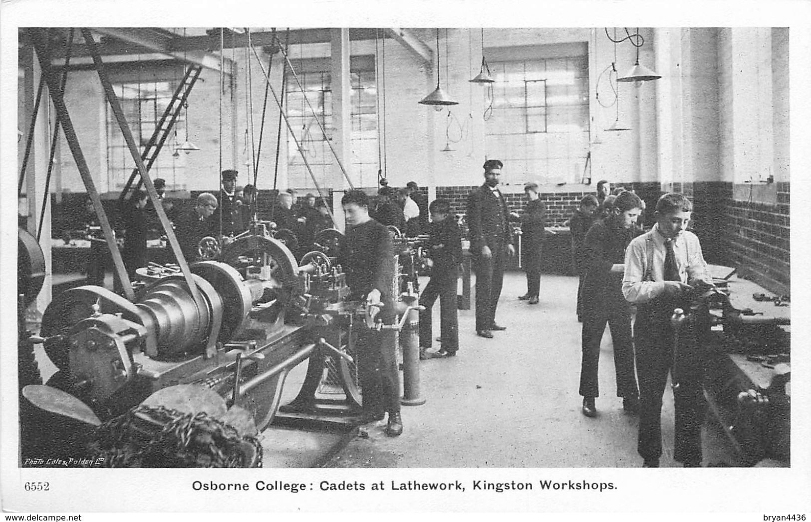 OSBORNE COLLEGE - CADETS AT LATHERWORK, KINGSTON WORKSHOPS - Autres & Non Classés