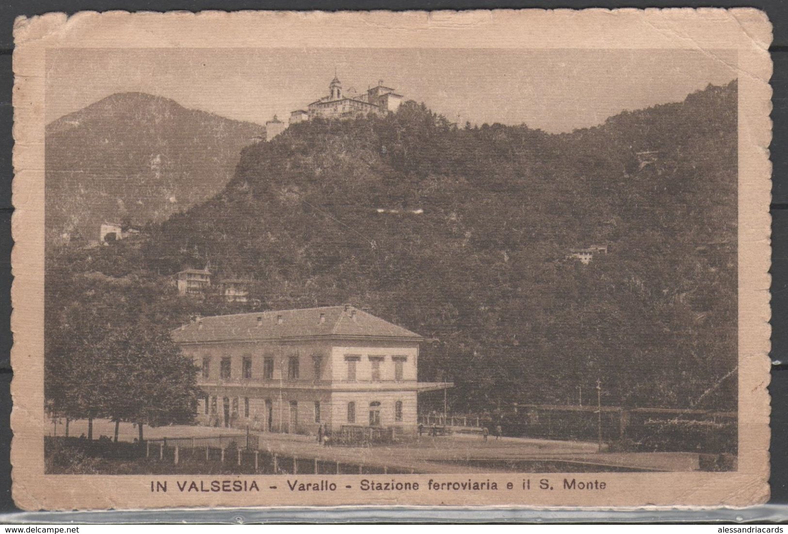 Varallo - Stazione Ferroviaria Con Treno E Sacro Monte - Verbania