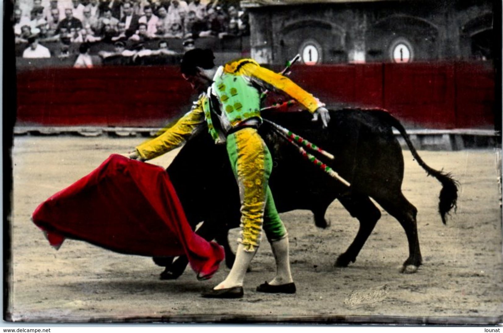 CORRIDA De Toros - Pase De Pecho - Corridas