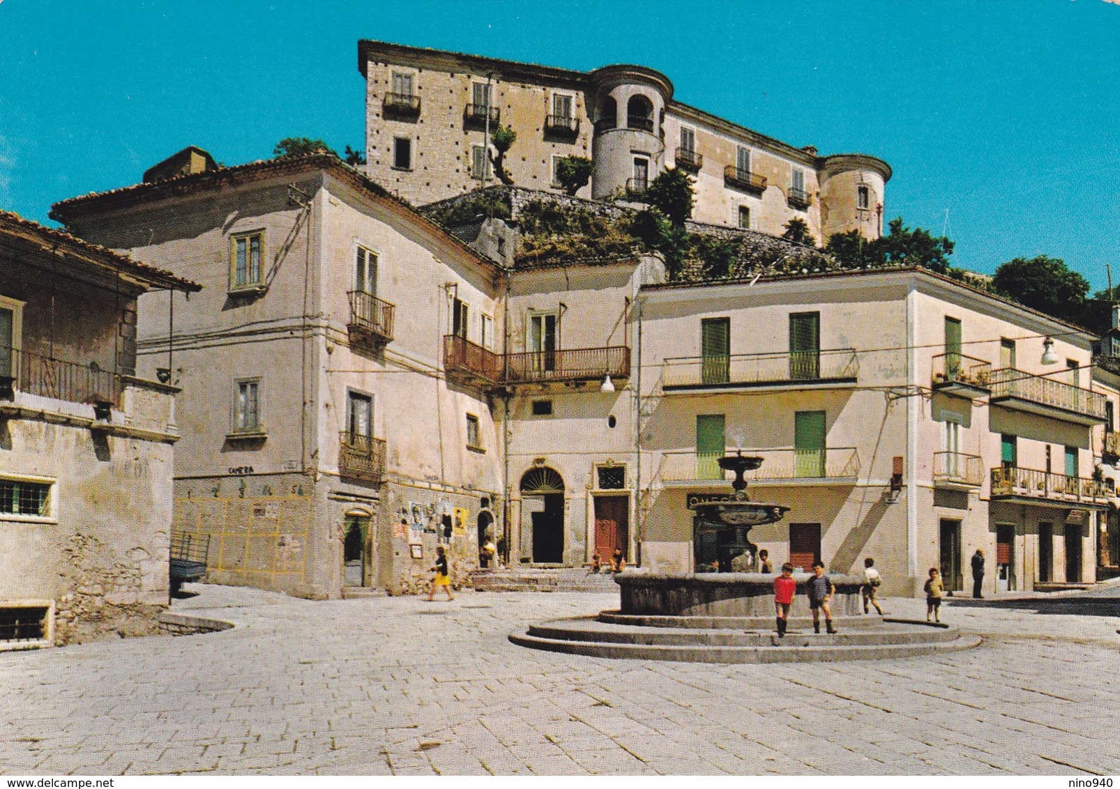 GESUALDO (AV) - PIAZZA UMBERTO I° CON CASTELLO  - F/G - V - SB - Autres & Non Classés