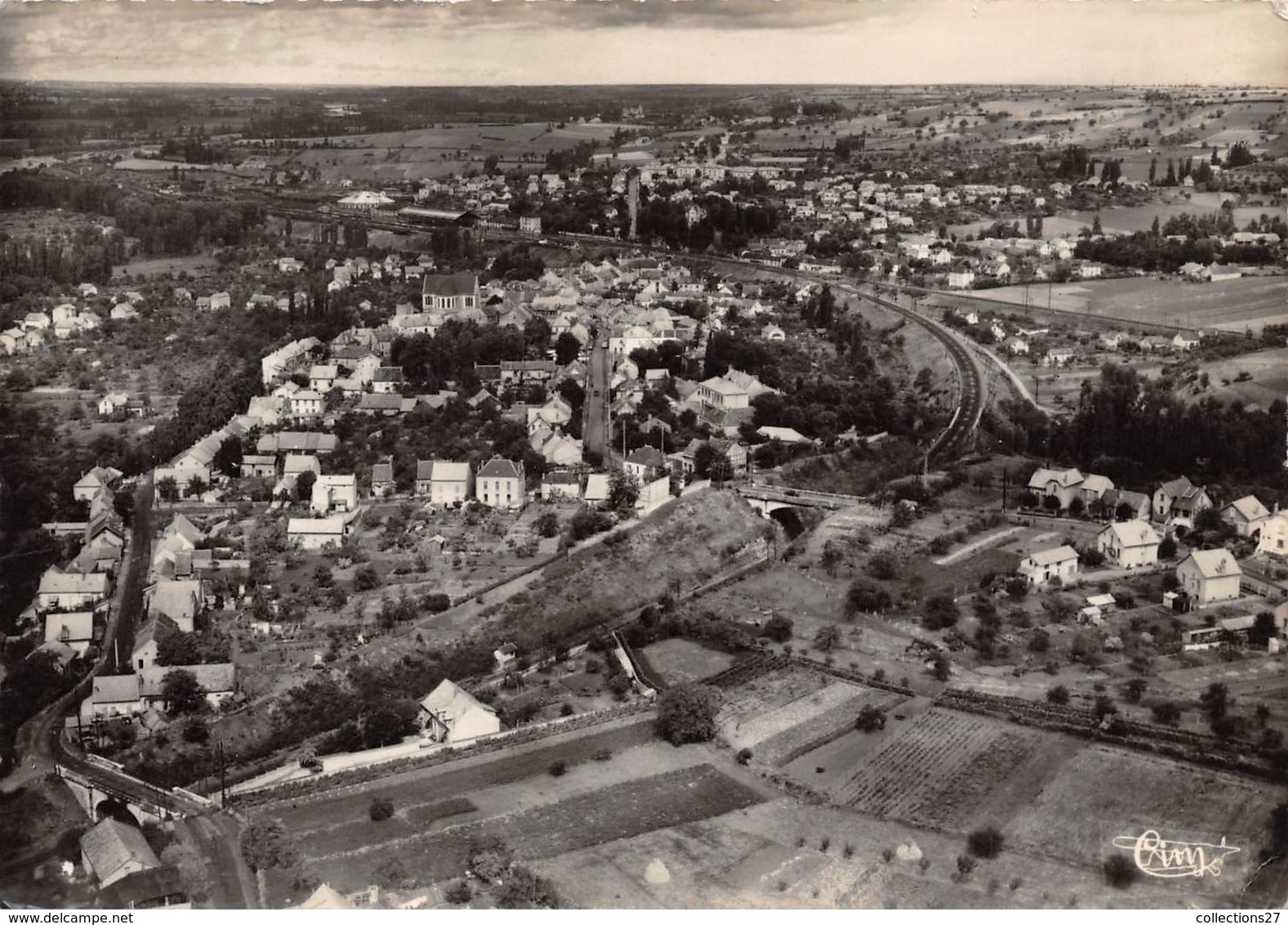 03-SAINT-GERMAIN-DES-FOSSES- VUE AERIENNE GENERALE - Altri & Non Classificati