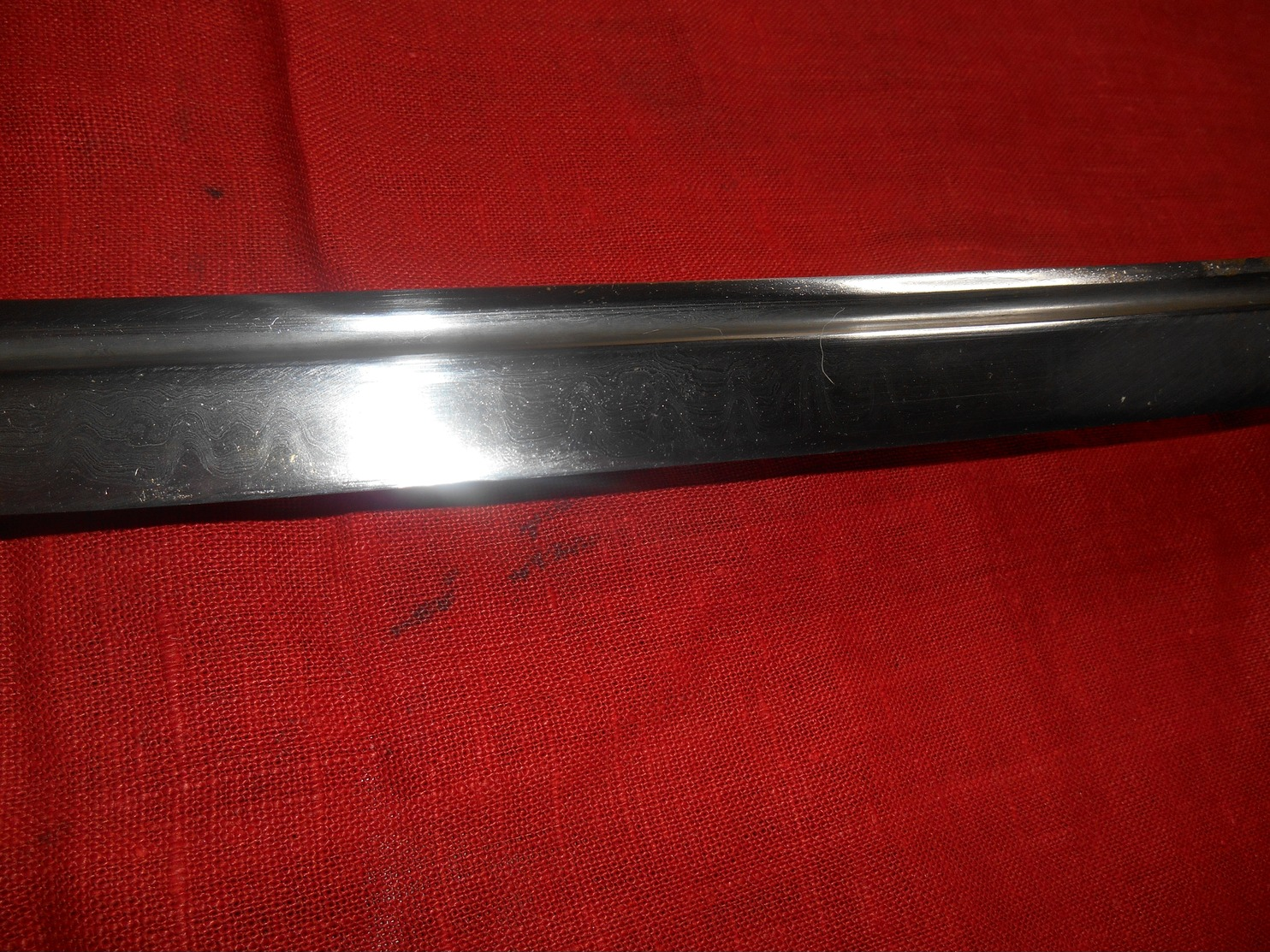 KATANA A IDENTIFIER TYPE KOGARASU-MARU ZUKURI AVEC SIGNATURE