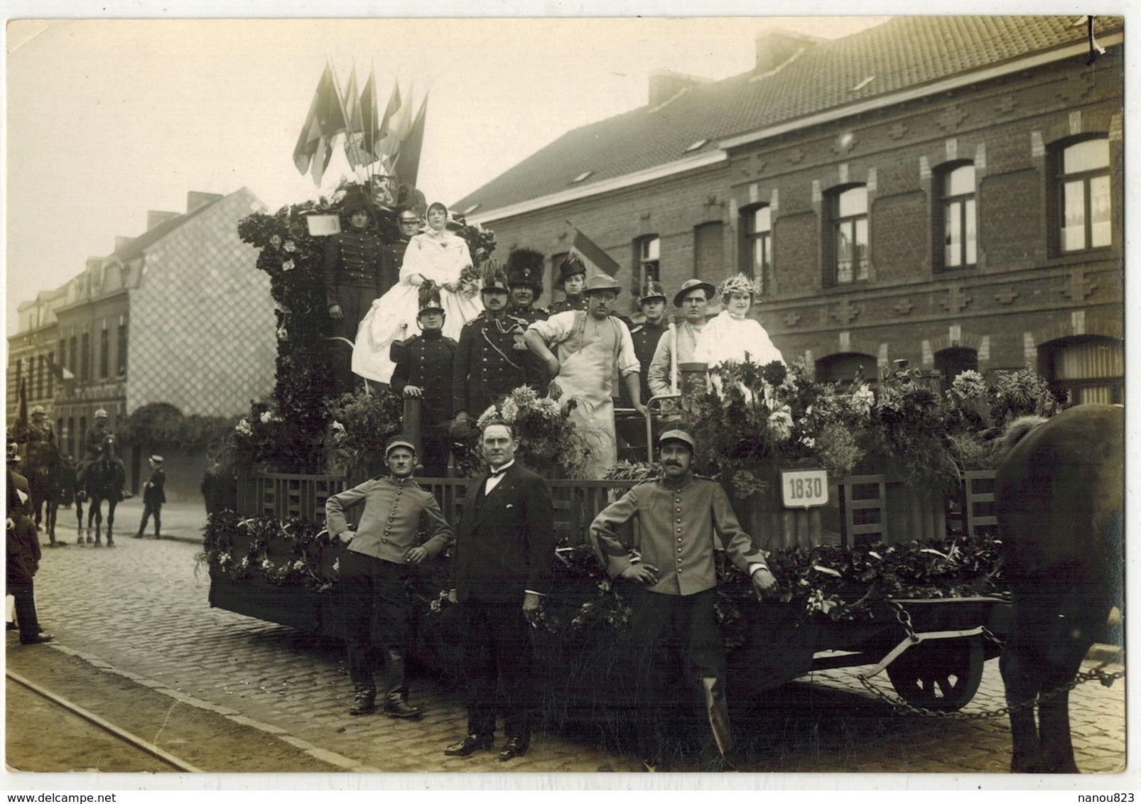 VALENCIENNES VERITABLE PHOTO  " ROUAULT " CLICHE DE PRESSE OFFICIEL Photographie Fête Parade Défilé Militaires Fanfare - Luoghi