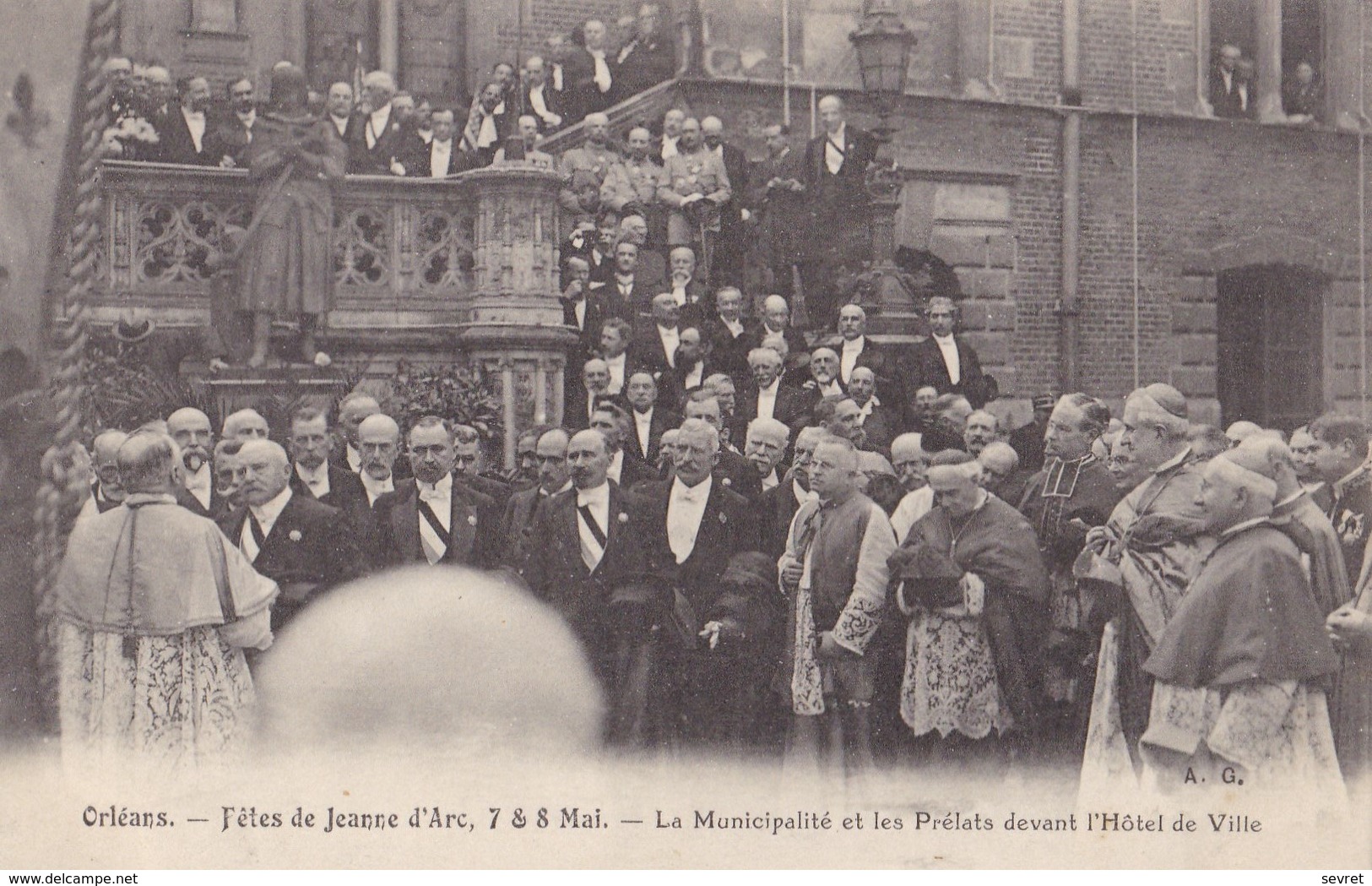 ORLEANS. - Fêtes De Jeanne D'Arc. - La Municipalité Et Les Prélats Devant L'Hôtel De Ville - Orleans