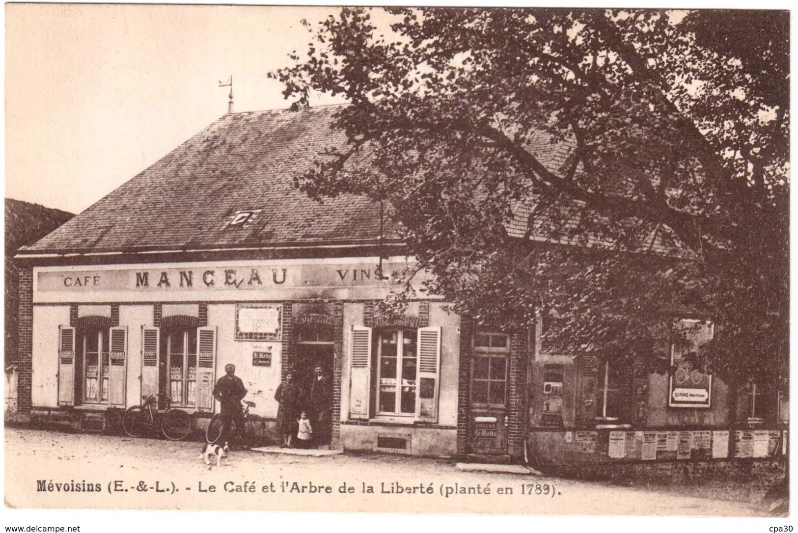 CPA EURE-et-LOIR.MEVOISINS.LE CAFE DE L'ARBRE DE LA LIBERTE - Otros & Sin Clasificación