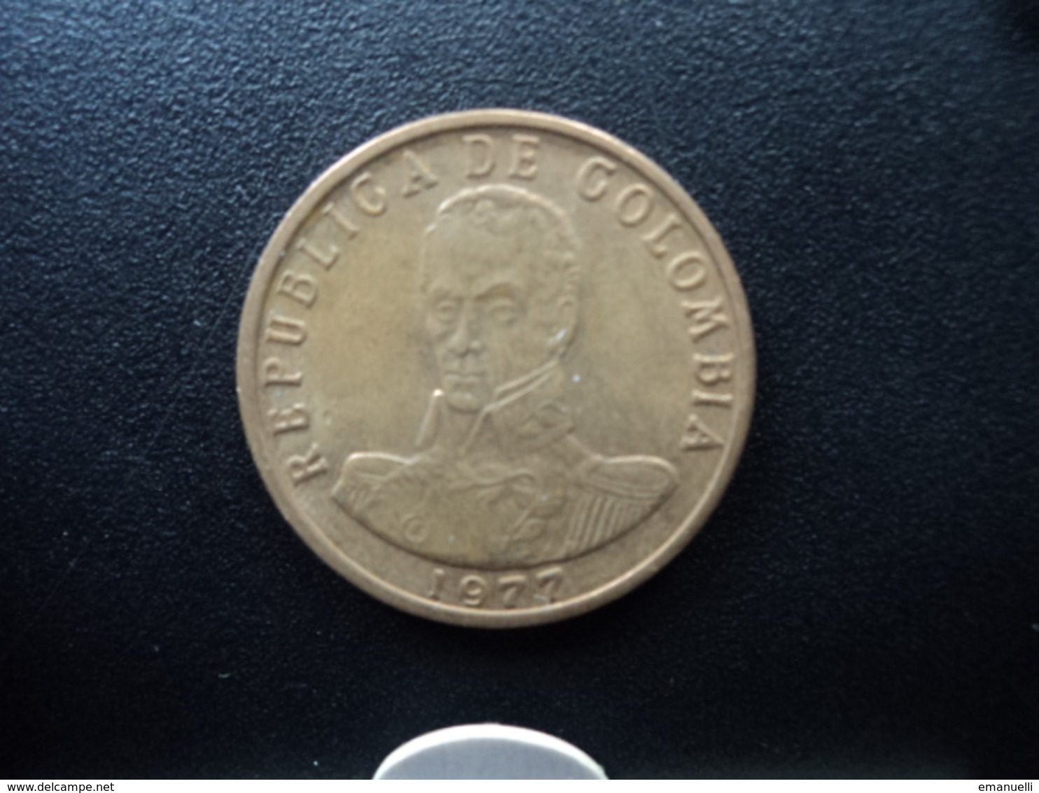 COLOMBIE : 2 PESOS  1977   KM 263   SUP - Kolumbien