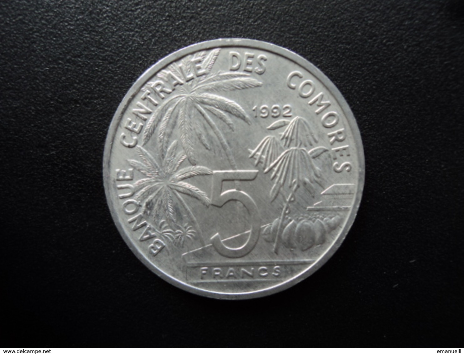 COMORES : 5 FRANCS  1992  KM 15    Non Circulé - Comoros