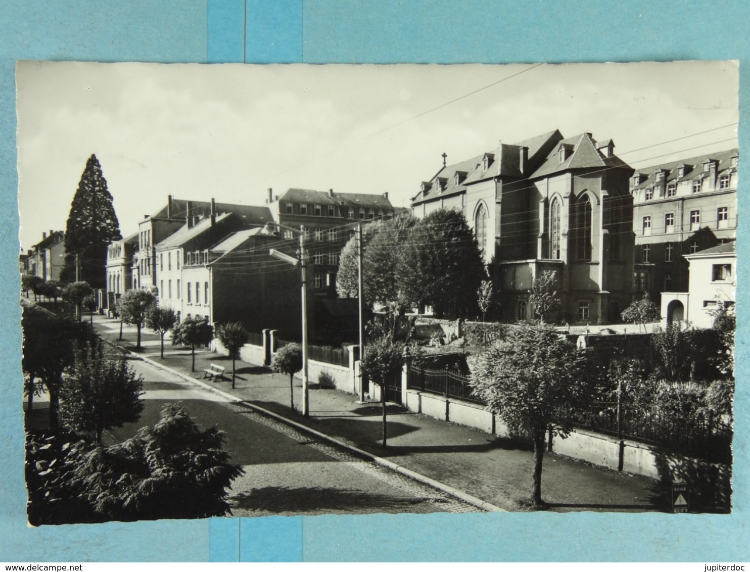 Virton Avenue Bouvier - Virton