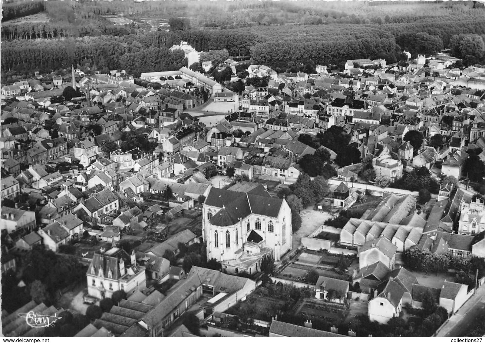 10-ROMILLY-SUR-SEINE- VUE AERIENNE DE L'EGLISE - Romilly-sur-Seine