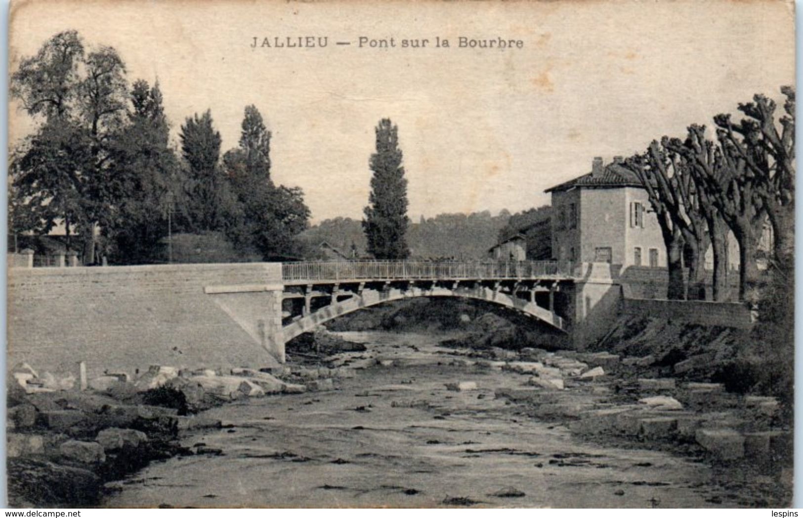 38 - JALLIEU --  Pont Sur La Bourbre - Jallieu