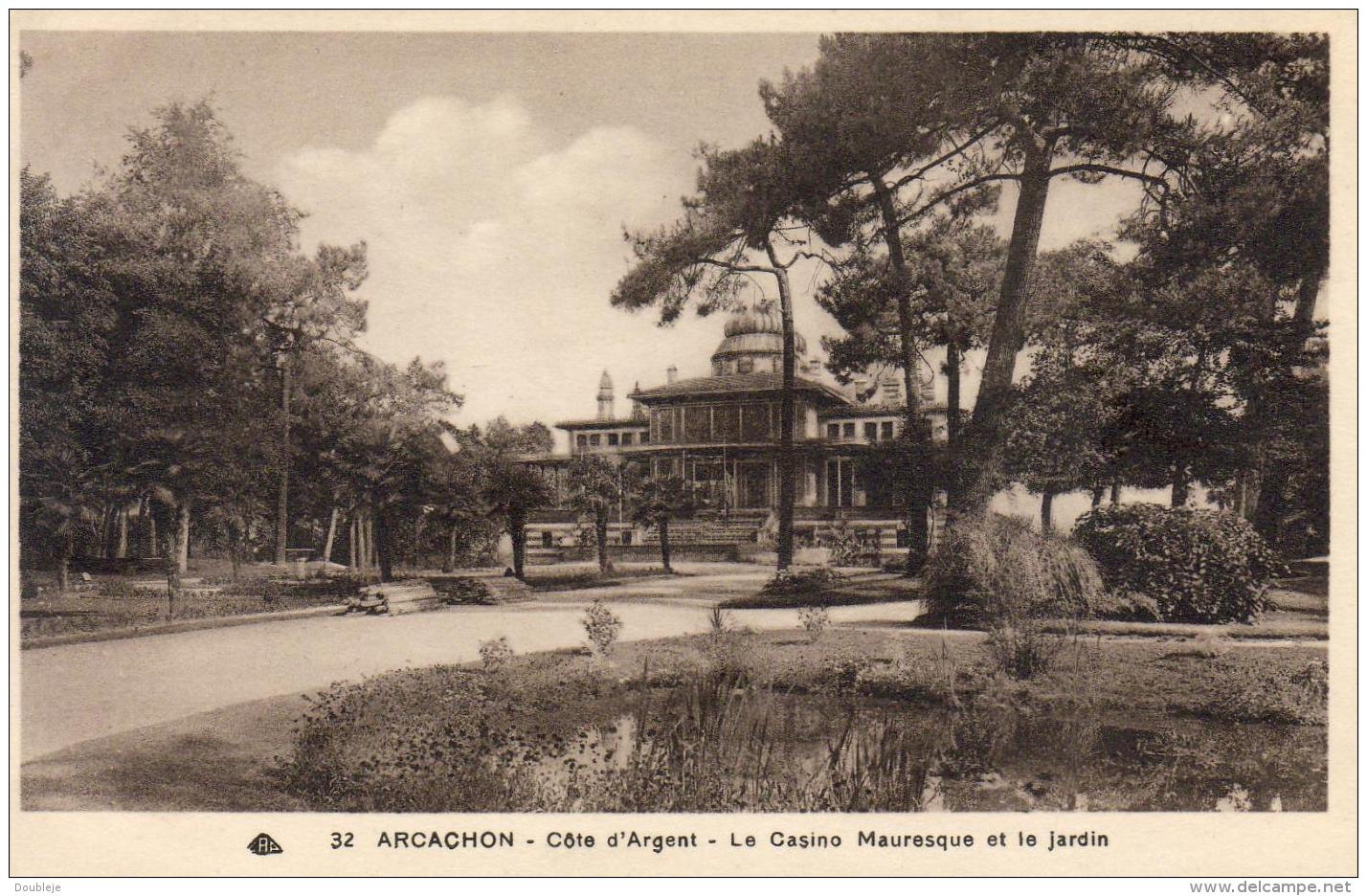 D33  ARCACHON  Le Casino Mauresque Et Le Jardin   ..... - Arcachon