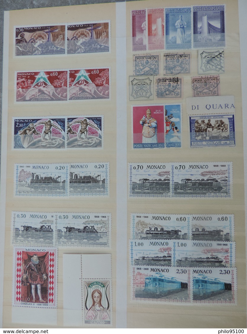 album de timbres neuf MONACO , Rep.S.MARINO , VATICAN , LIECHTENSTEIN.