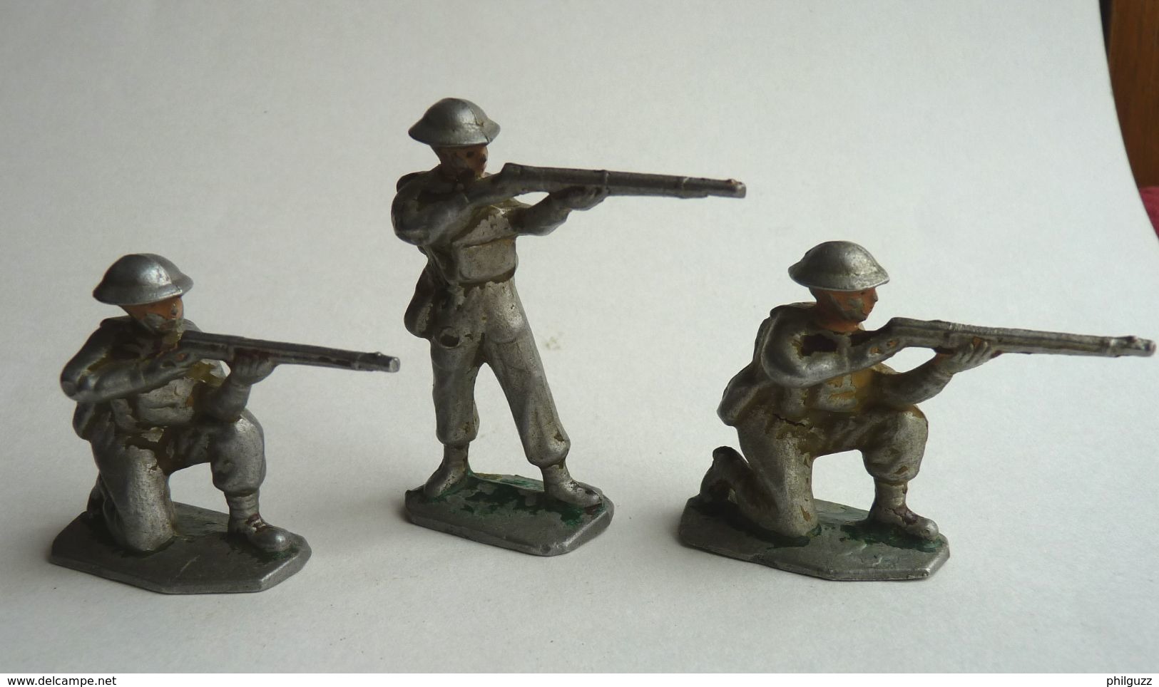 FIGURINE QUIRALU 3 SOLDATS ANGLAIS TIREUR FUSIL SOLDAT - Quiralu