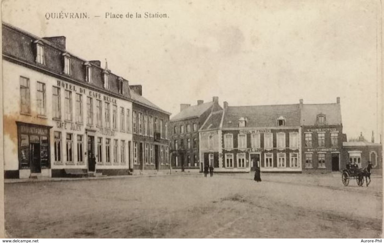Quiévrain Place De La Station Avec Attelage - Quiévrain