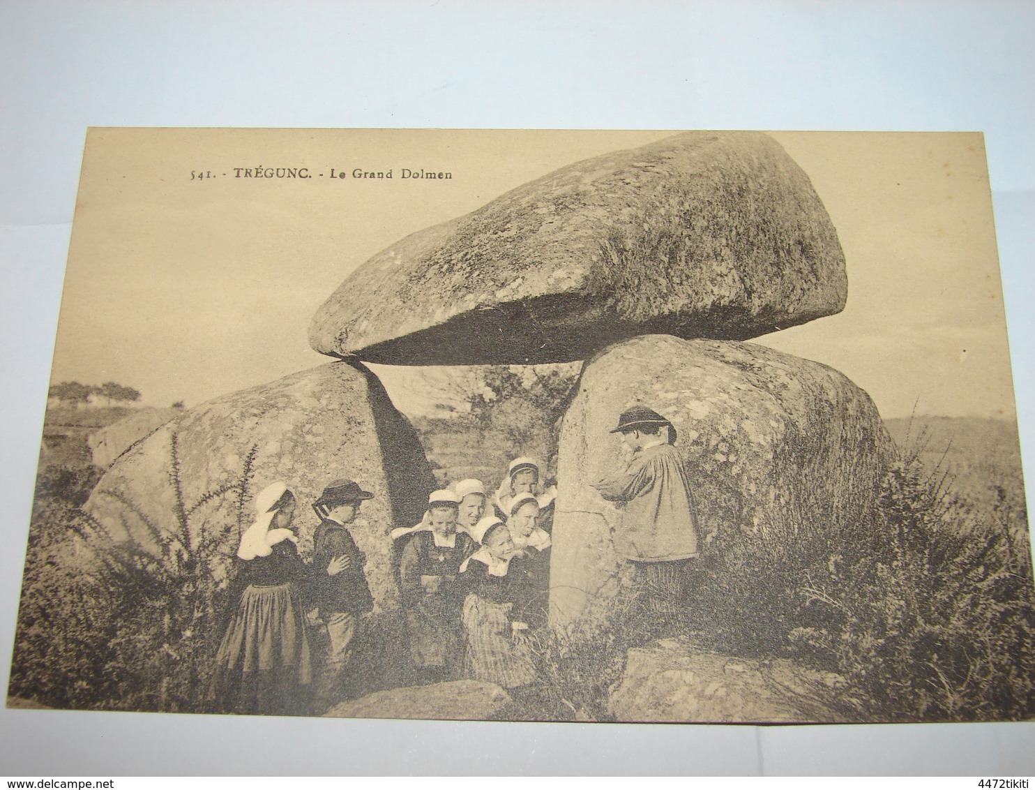 C.P.A. - Trégunc (29) - Le Grand Dolmen - 1910 - SUP (U75) - Trégunc