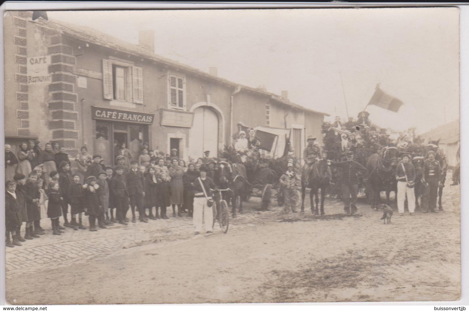 54 - Villey-Saint-Etienne - Carte Photo - Café Français Défilé De Mi-carême ? - Autres & Non Classés