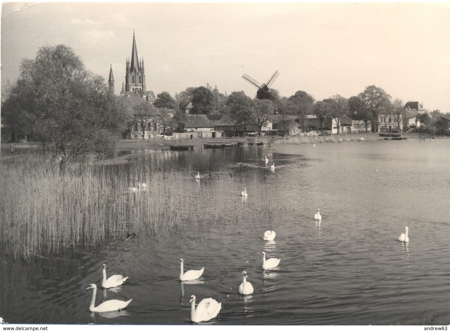 GERMANIA - GERMANY - Deutschland - ALLEMAGNE - 1968 - 10 DDR + Flamme Interflug - Werder (Havel) - Inselansicht - Viaggi - Werder