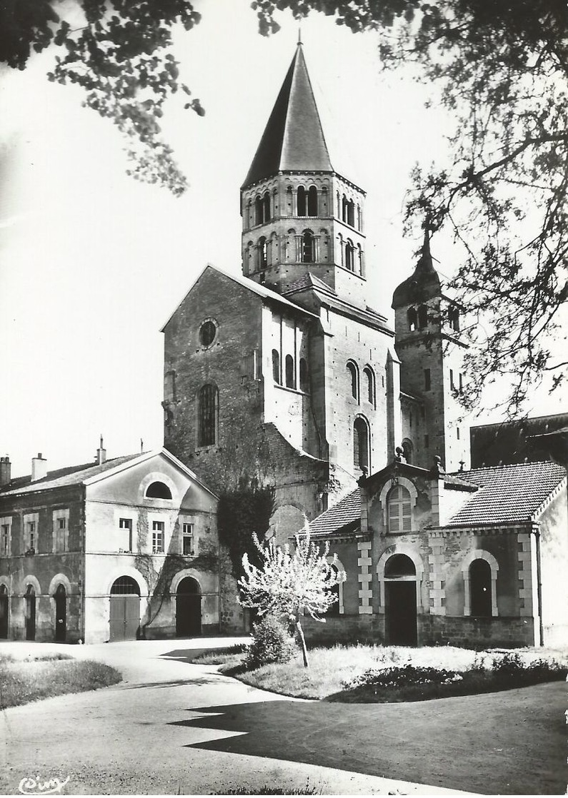 71 - CLUNY - L'Abbaye (XIe-XIIe S.) - Cluny