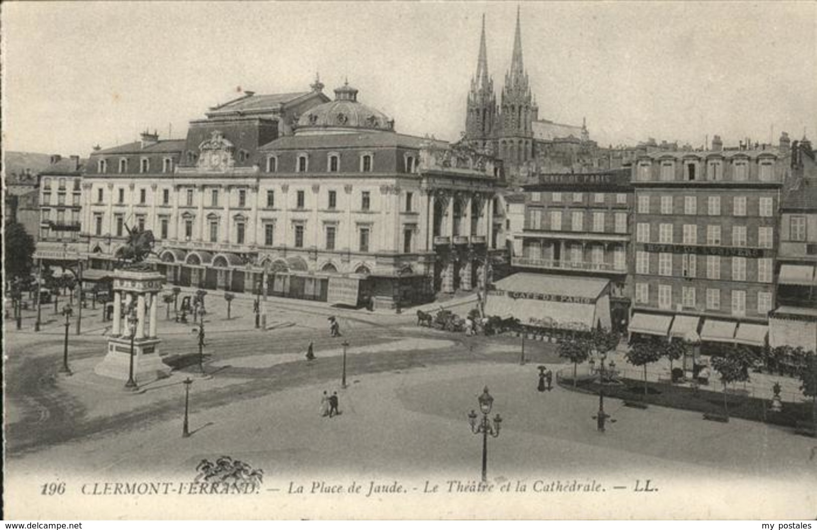 61100521 Clermont Ferrand Puy De Dome La Place De Jaude Le Theatre La Cathedrale - Aubiere