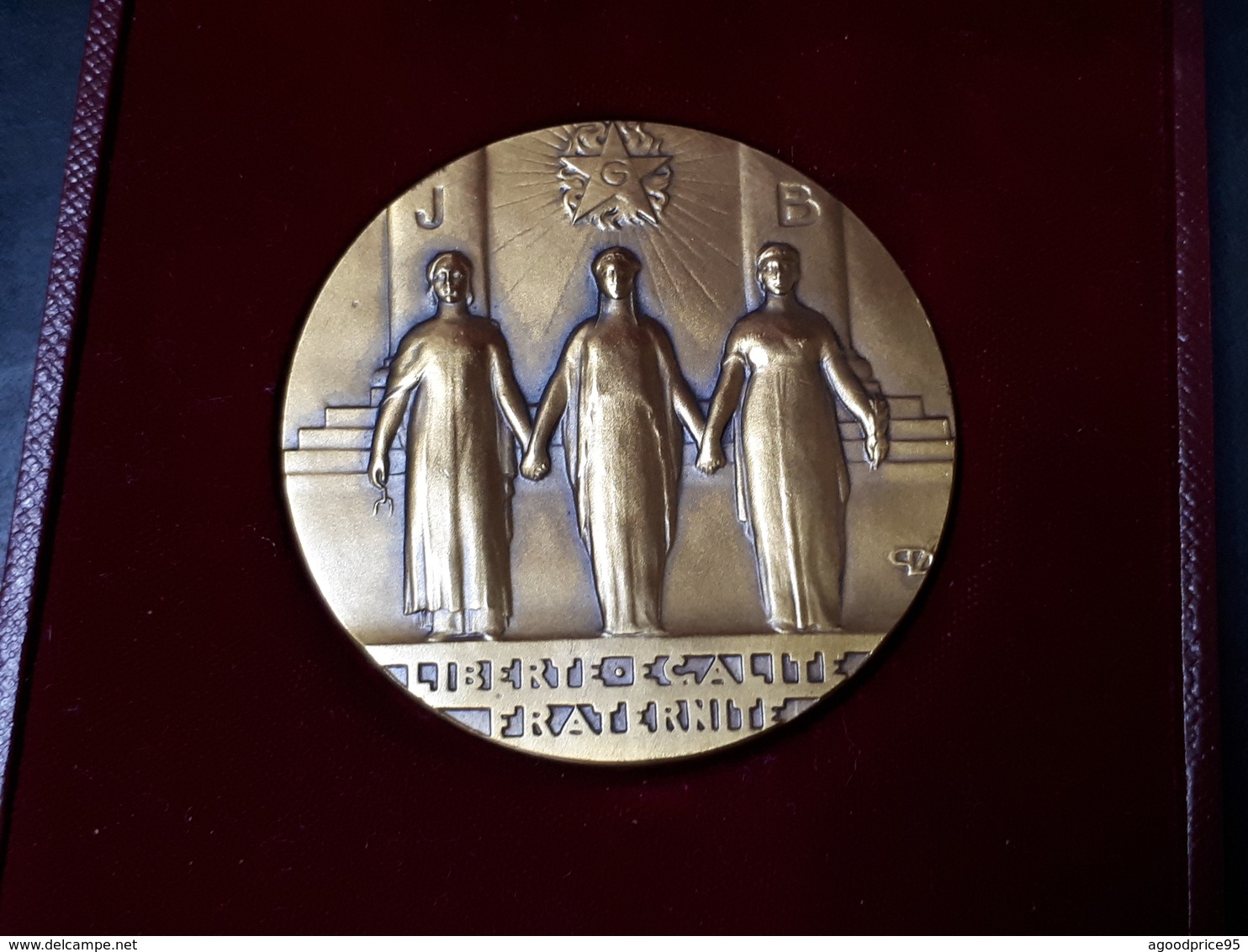 MÉDAILLE MAÇONNIQUE EN BRONZE - Freemasonry