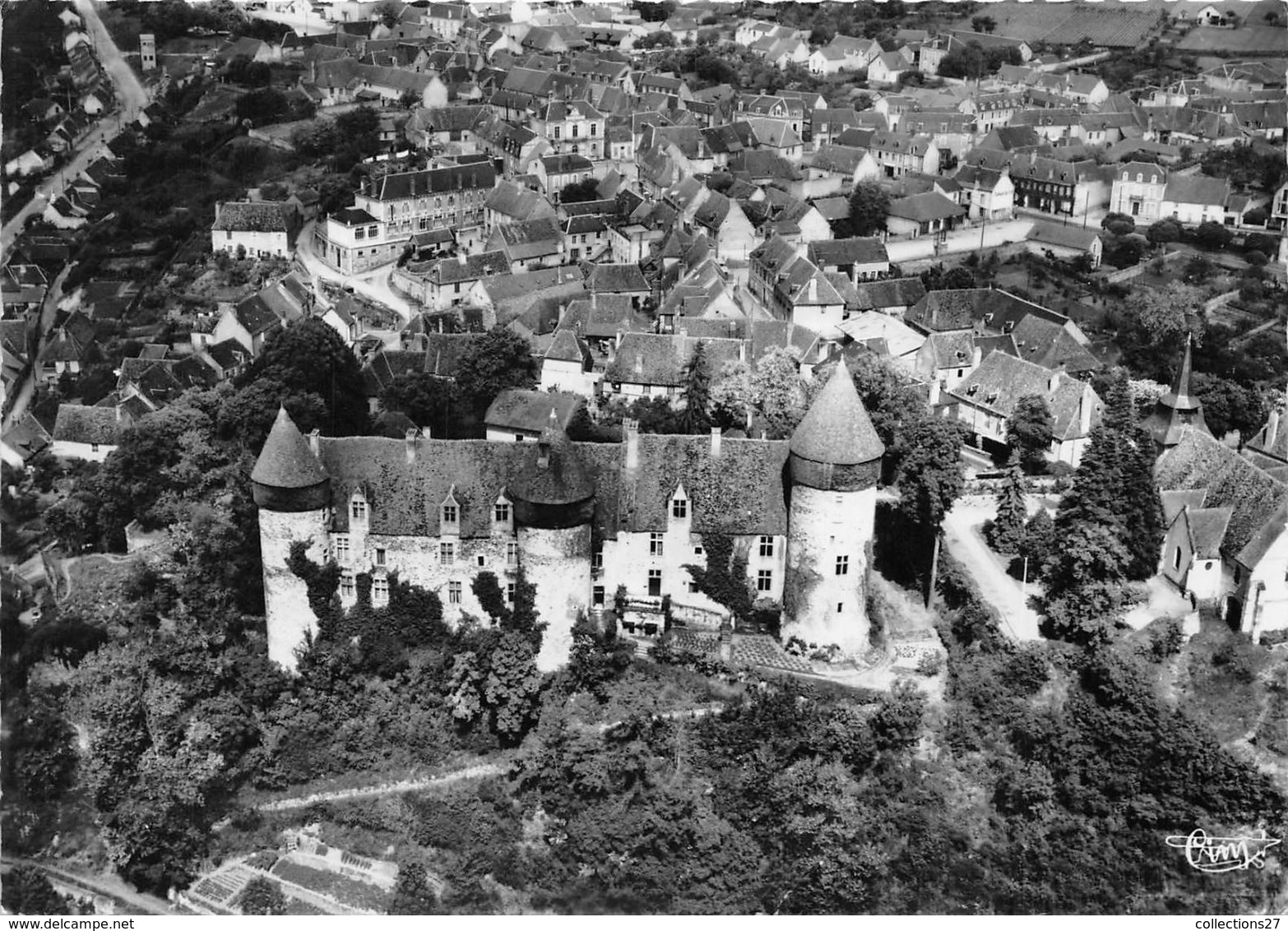 18-CULAN - VUE AERIENNE LE CHATEAU - Culan