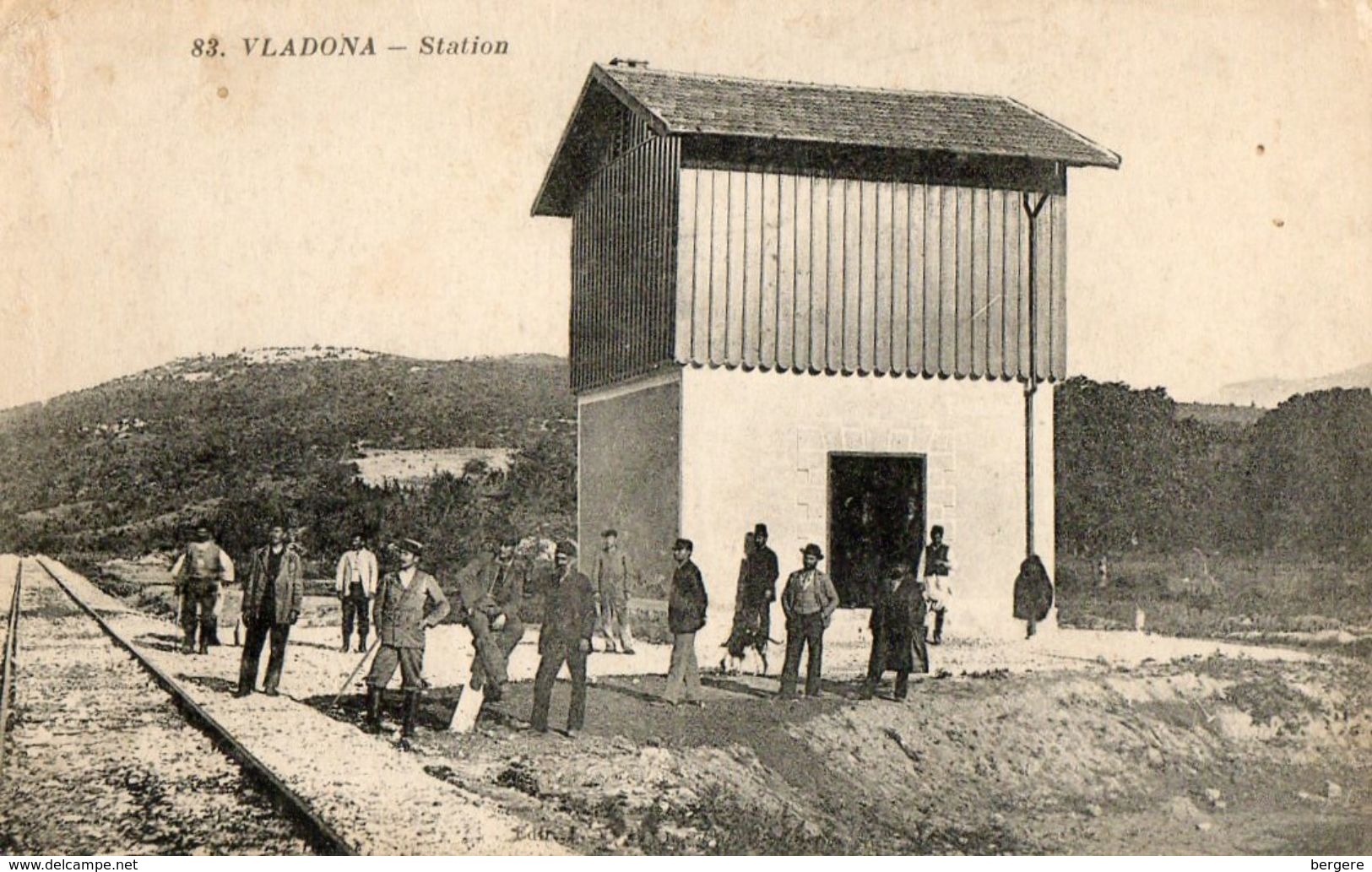 CPA VLADONA. La Station, Voie Ferrée. Voyageurs En Attente. - Litauen