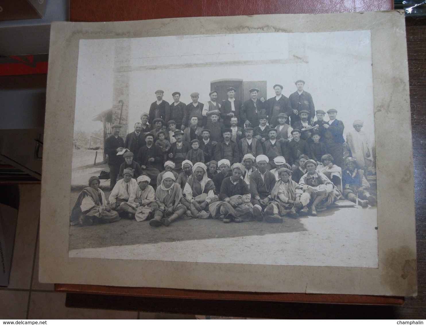 Photographie Sur Carton - Algérie - Groupe De Travailleurs - Début XXème Siècle - Photo Idéal-Photo à Alger - Anonyme Personen