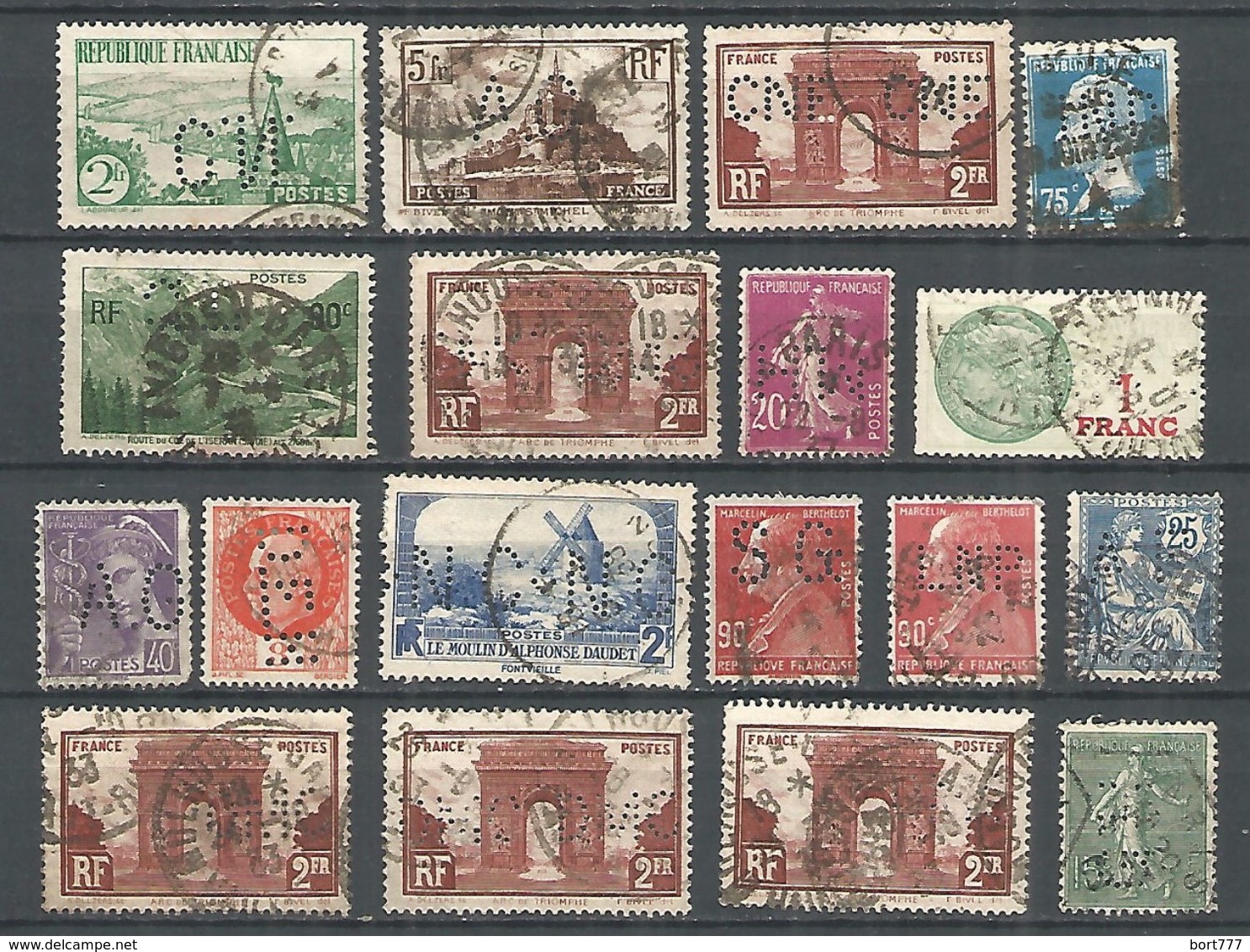 Perfins France , 18 Old Stamps - Lots & Kiloware (max. 999 Stück)