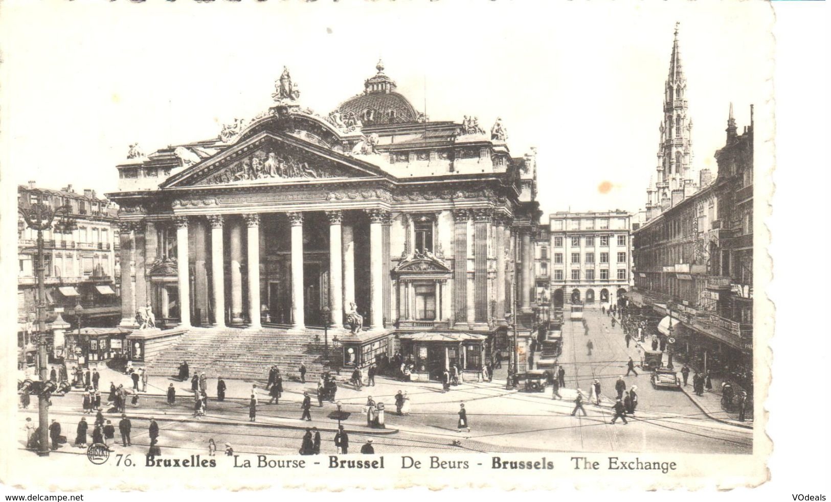 Bruxelles - CPA - Brussel - La Bourse - Lanen, Boulevards