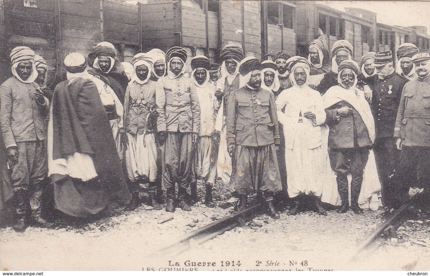 31. TOULOUSE. GUERRE 14- 18. CPA. LES GOUMIERS. LES CAIDS ACCOMPAGNANT LES TROUPES. PHOTO PROVOST TOULOUSE - Autres & Non Classés