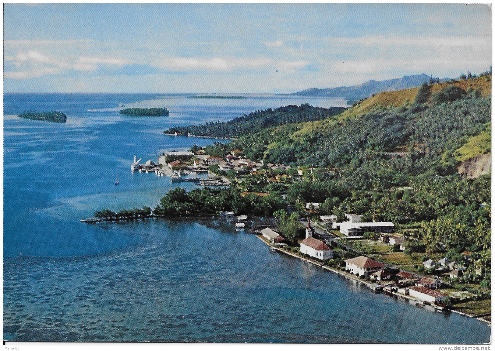 UTUROA ( Raiatea) îles Sous Le Vent *** Belle Carte *** (photo Liaut Michel - Uturoa) - French Polynesia