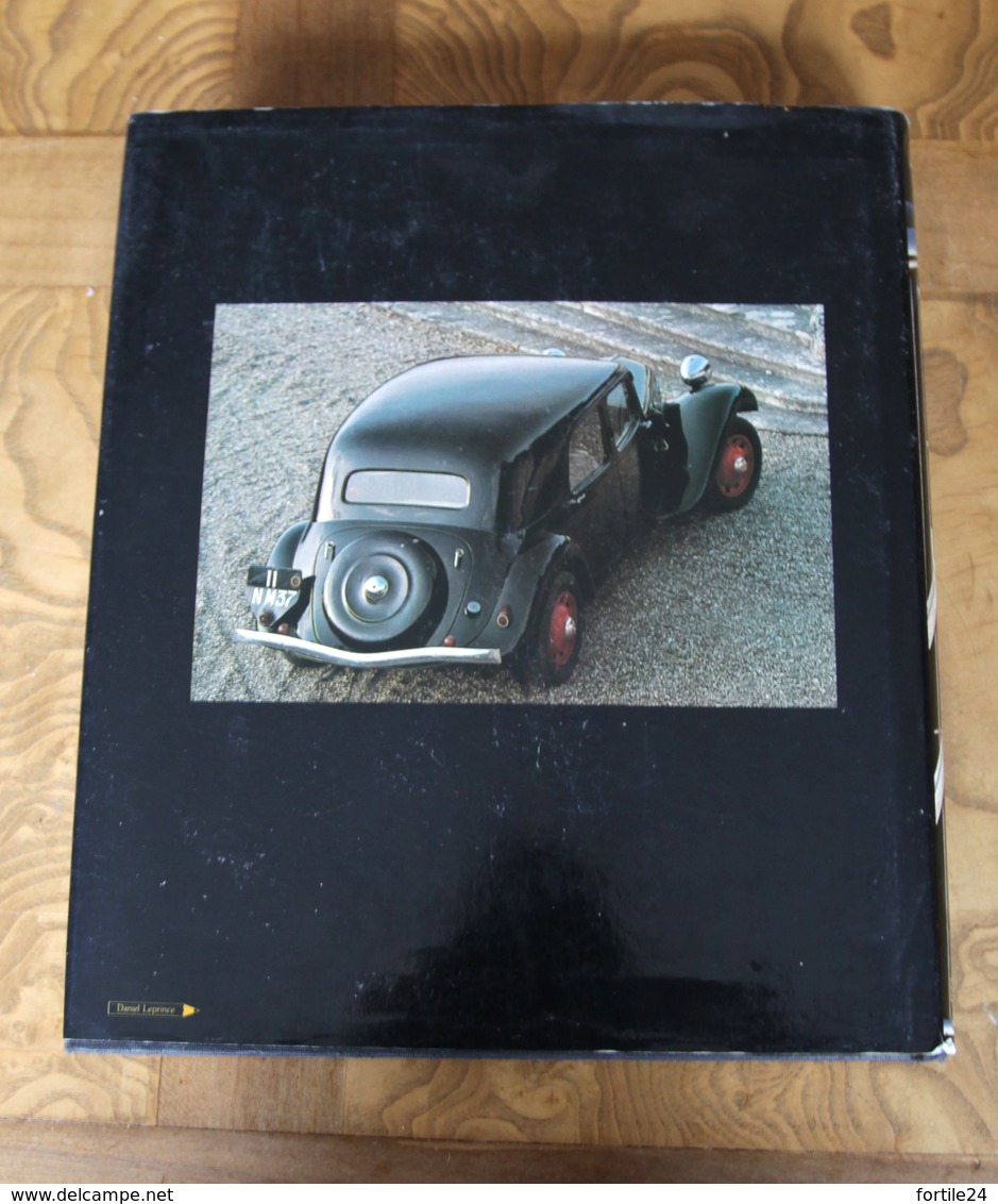 RARE. Traction Citroën.  "Le Grand Livre De La TRACTION AVANT 7-11-15-22 CV".  Olivier De Serres. Superbe Livre. - Auto