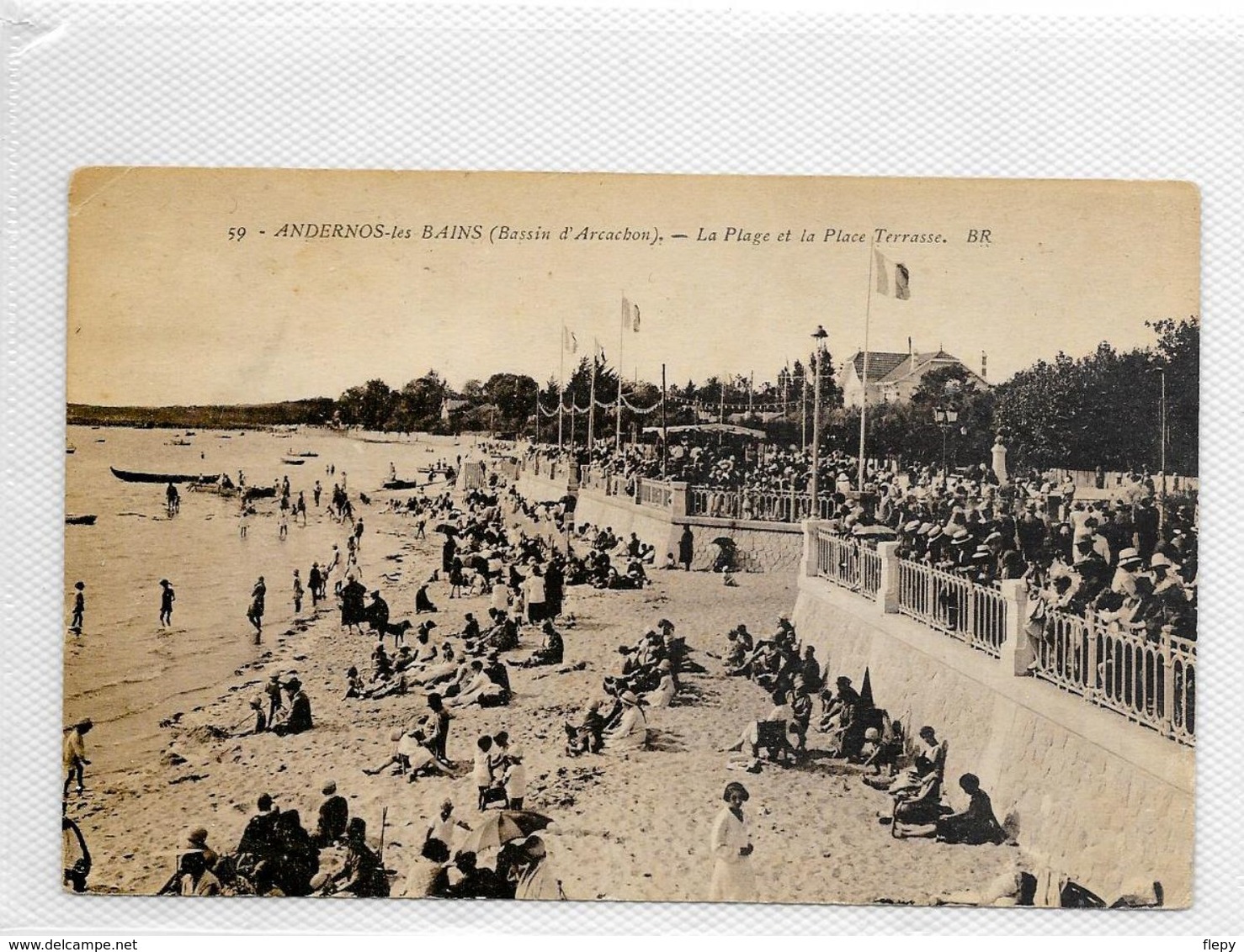 CPA ANDERNOS La Plage Et La Place Terrasse - Andernos-les-Bains