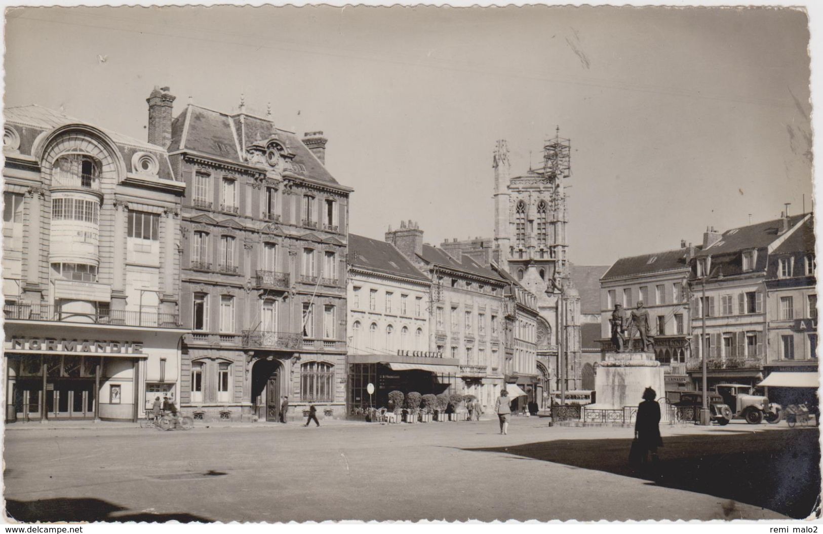 CARTE POSTALE   FECAMP 76  Place Thiers (épreuve De Photographe) - Fécamp