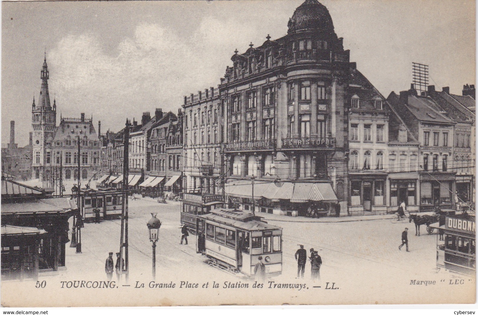 TOURCOING - La Grande Place Et La Station Des Tramways - Animé - Tourcoing