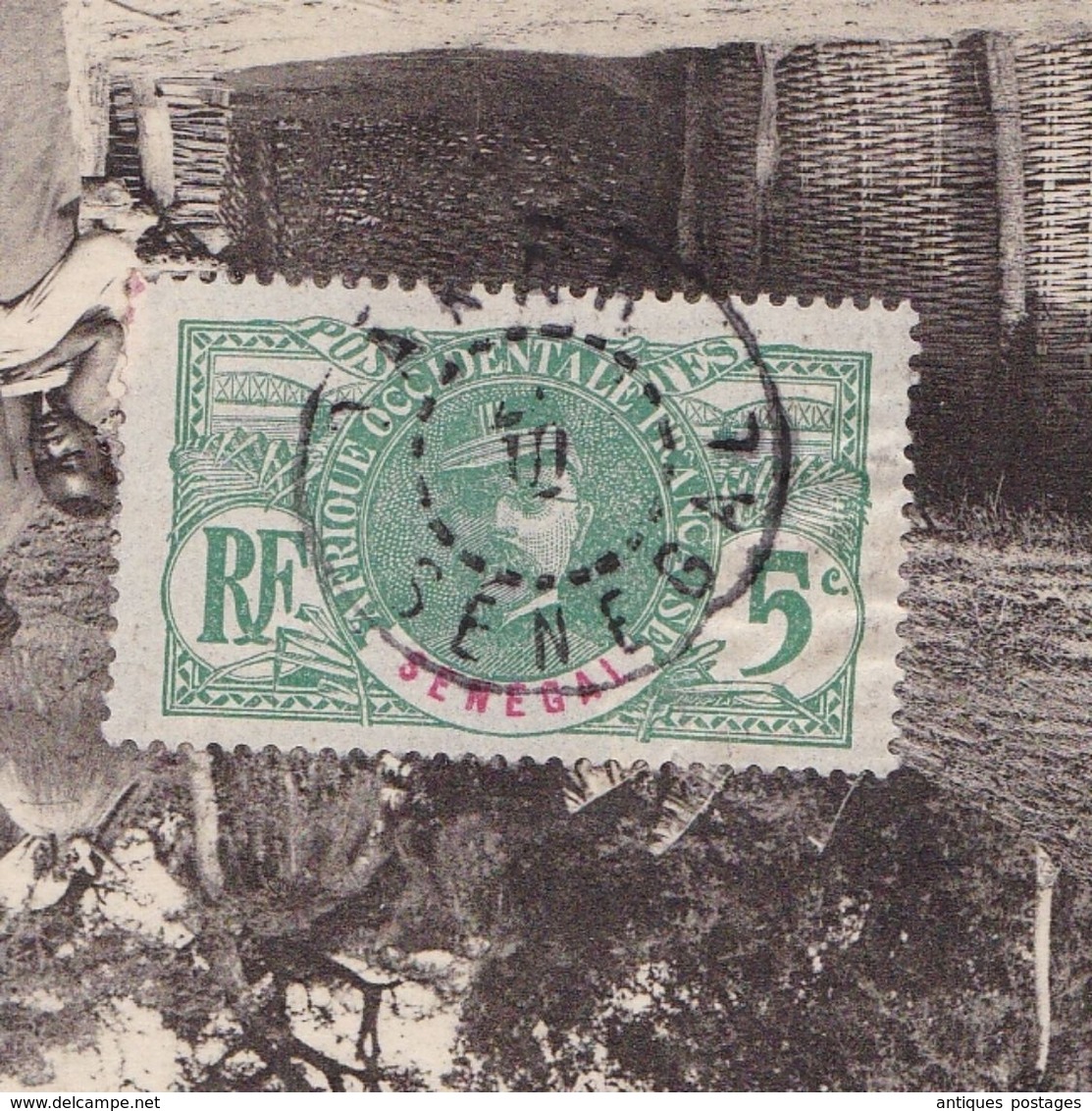 Carte Postale Dakar Sénégal Intérieur De Village Afrique Occidentale - Lettres & Documents