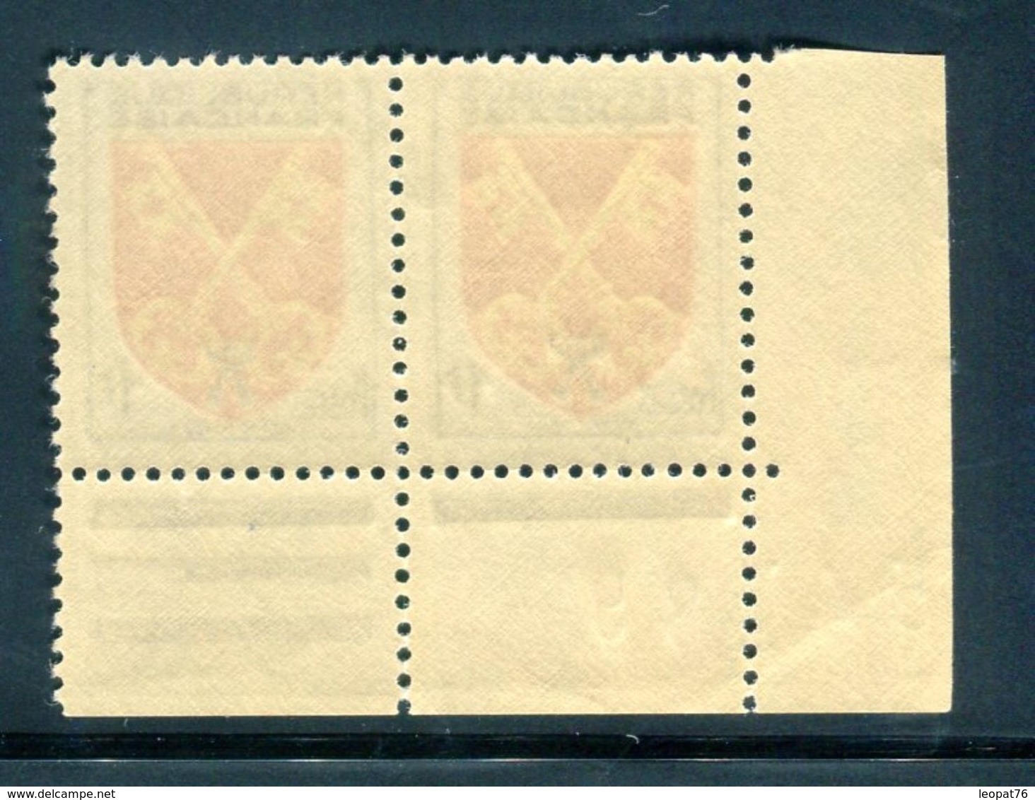 France - N° 1047 ,1 Exemplaire Lettre A Tronquée Tenant à 1 Normal , Neufs Luxes - Ref V493 - Neufs