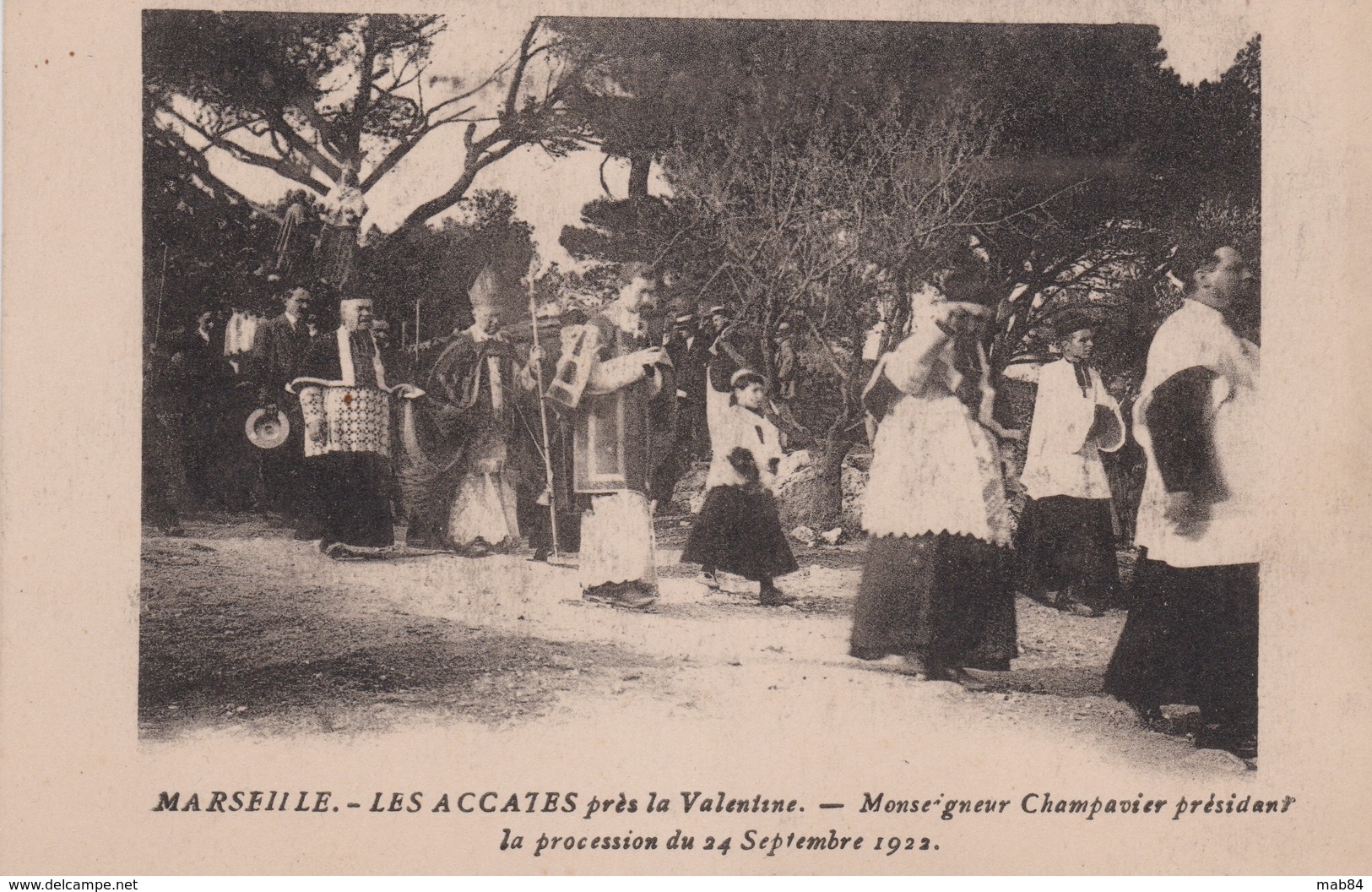 LES ACCATTES - Les Caillols, La Valentine