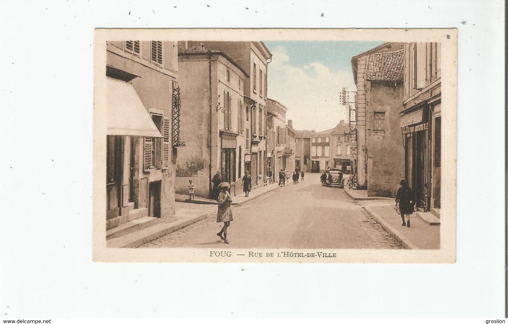 FOUG (54) RUE DE L'HOTEL DE VILLE (AUTO GAREE ET PETITE ANIMATION) - Foug