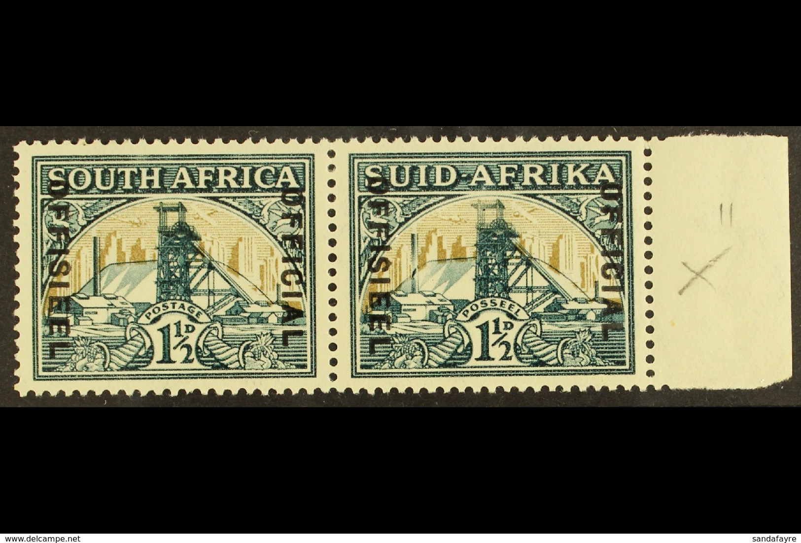 OFFICIALS 1935-49 1½d Green & Bright Gold, Wmk Inverted, Broken Chimney & Faint Headgear Variety, SG O22ab, Very Fine Mi - Zonder Classificatie