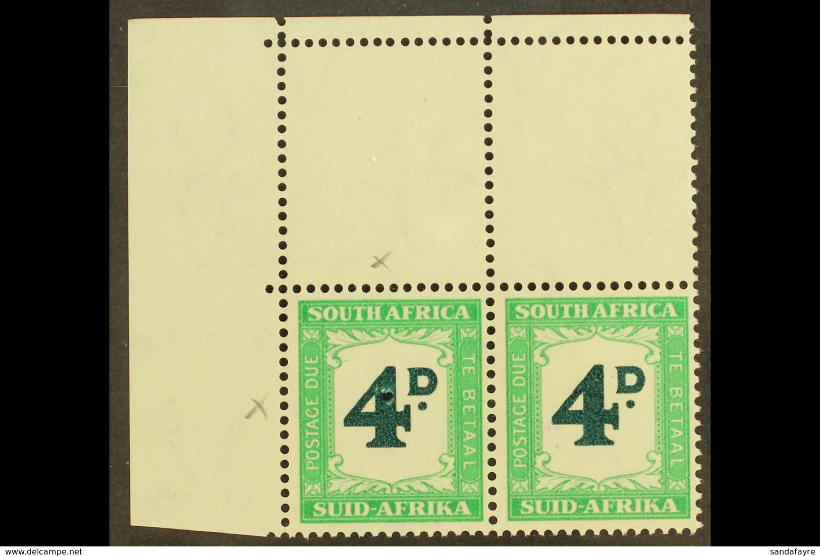 POSTAGE DUES 1950-8 4d Deep Myrtle-green & Emerald, CRUDE RETOUCH VARIETY In Corner Marginal Pair With Normal, SG D42a,  - Zonder Classificatie