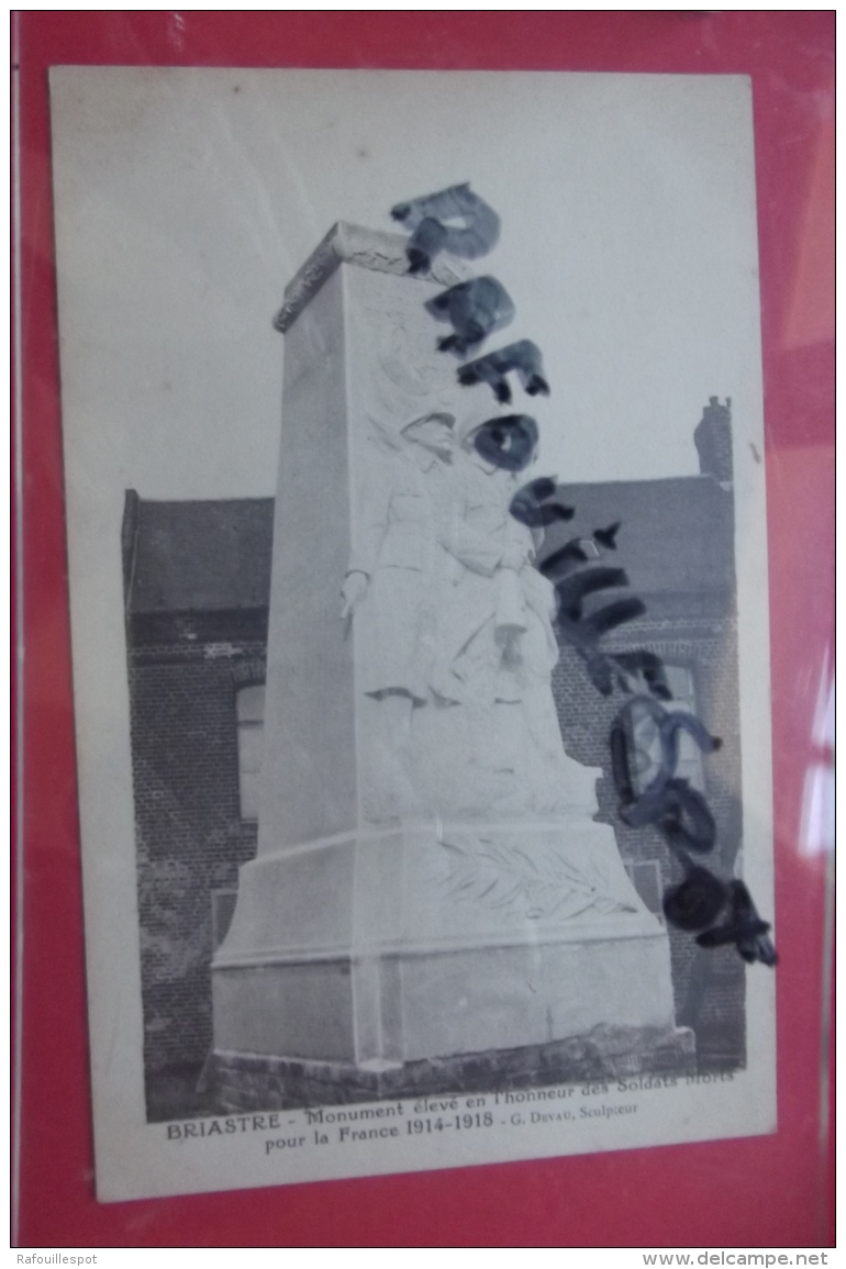 Cp  Briastre Monument Eleve En L'honneur Des Soldats Morts Pour La France 1914-18 - Monumenti Ai Caduti