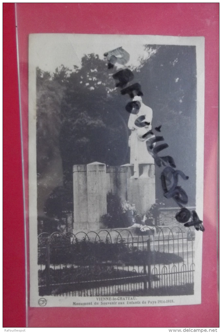 Cp Vienne Le Chateau   Monument Du Souvenir Aux Enfants Du Pays - Monumenti Ai Caduti