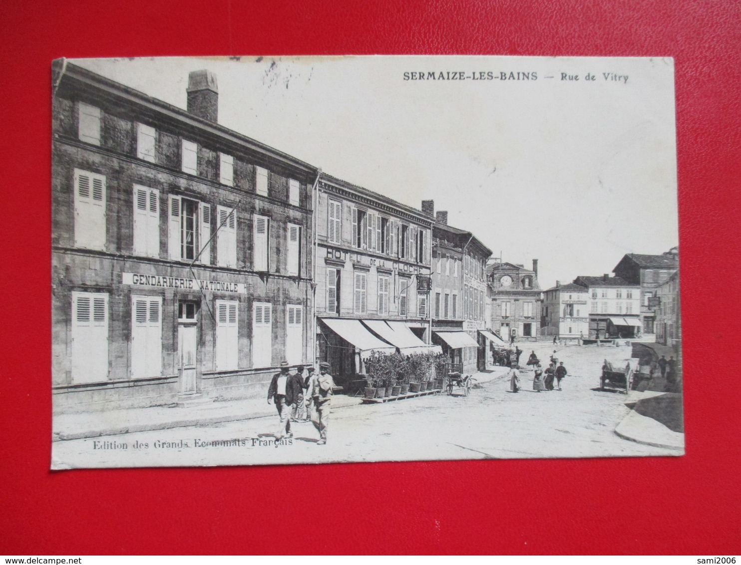 CPA 51 SERMAIZE LES BAINS RUE DE VITRY GENDARMERIE HOTEL ANIMEE - Sermaize-les-Bains