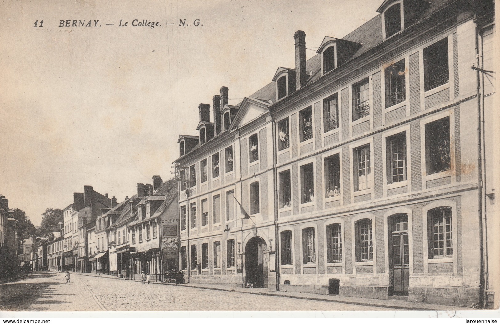 27 - BERNAY - Le Collège - Bernay