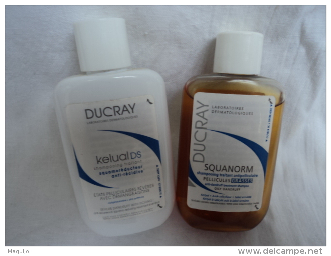 DUCRAY "  2 MINIS  PRODUITS ANTI PELLICULAIRES " LIRE ET VOIR &sect;&sect; - Miniatures Femmes (sans Boite)