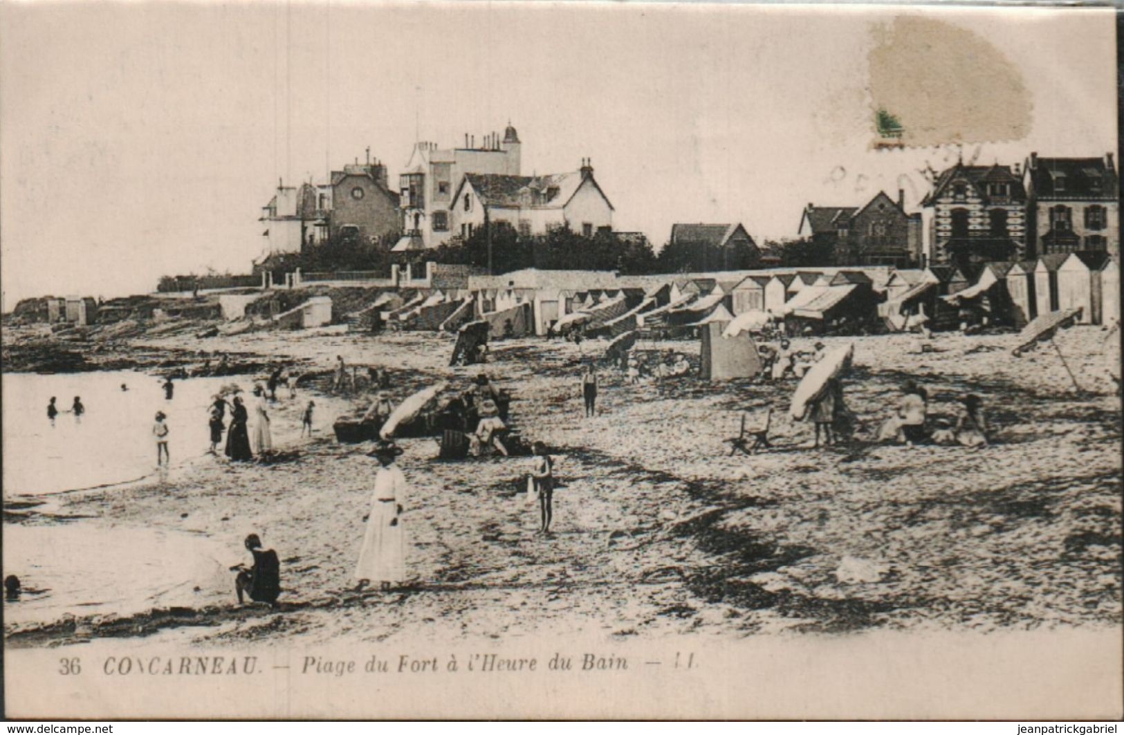 Concarneau Plage Du Fort A L Heure Du Bain - Concarneau